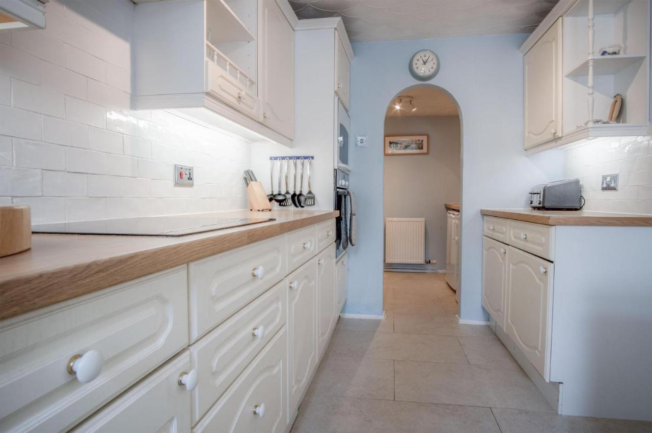Captains Walk - 4 Bedroom Apartment - Saundersfoot Exterior photo
